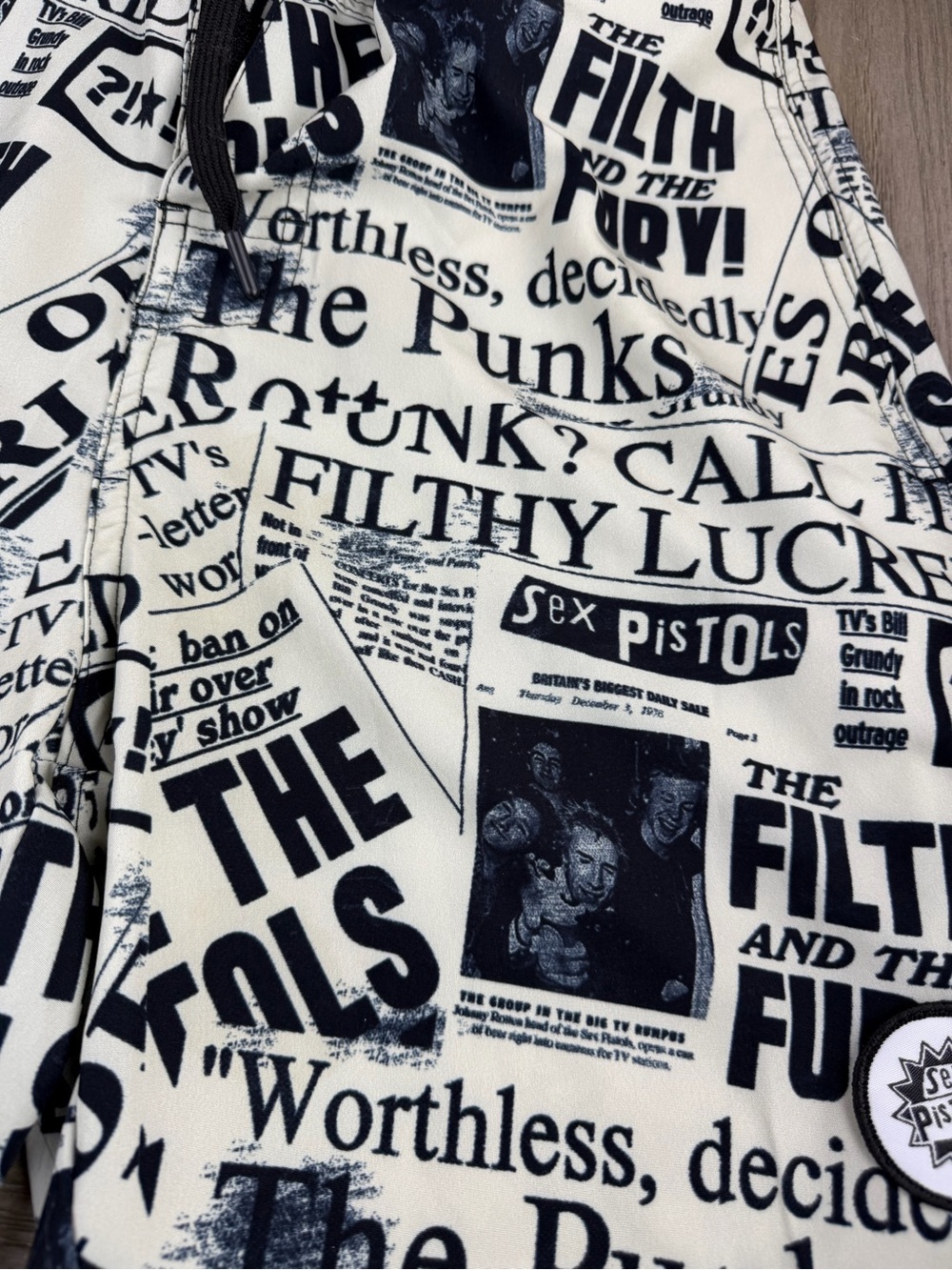 Sex Pistols x Jack’s Surfboards board shorts. Size 32. - Picture 3 of 7
